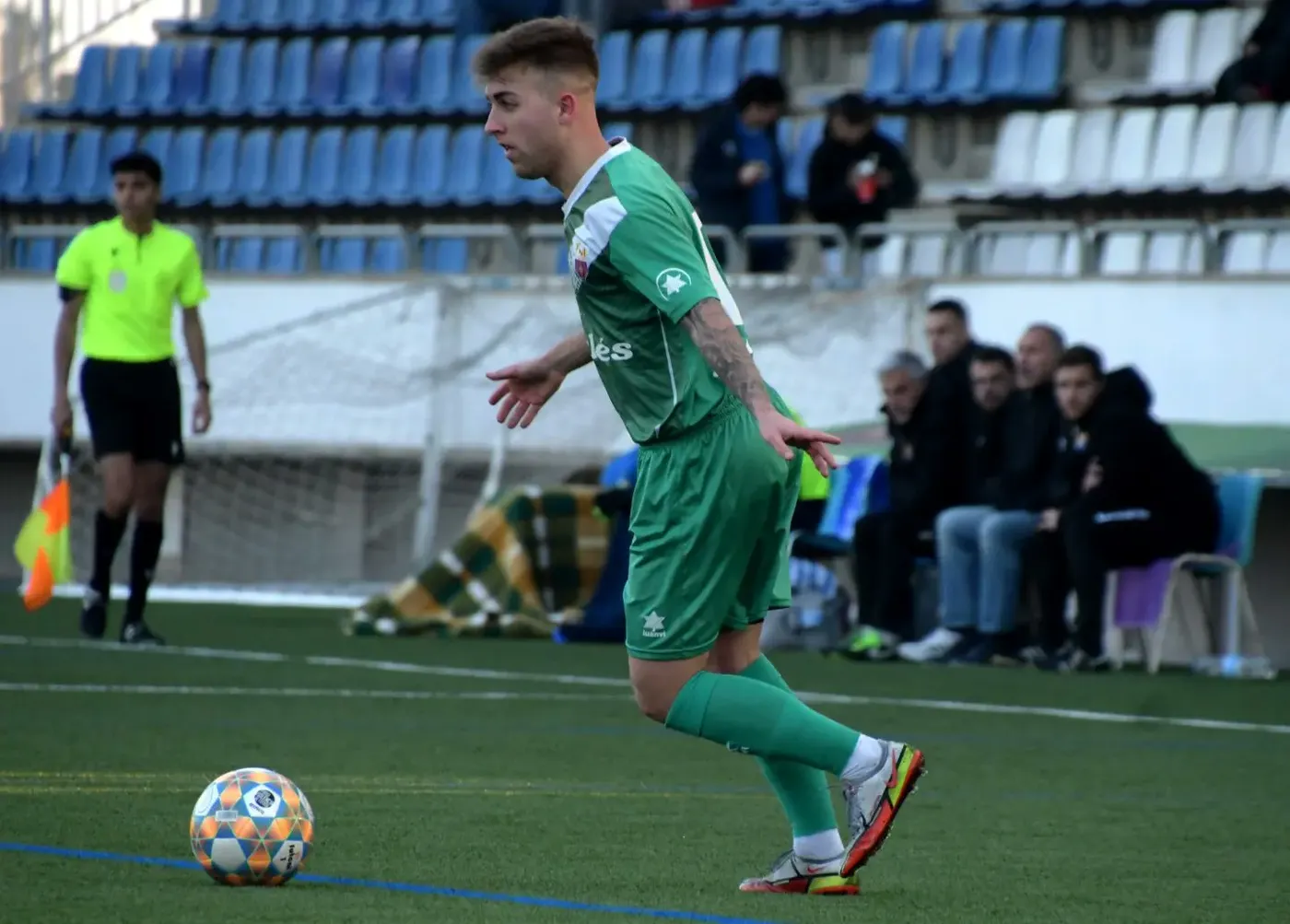 El CF Caldes esgarrapa un punt del camp del Manlleu i s’allunya a 7 punts del descens directe