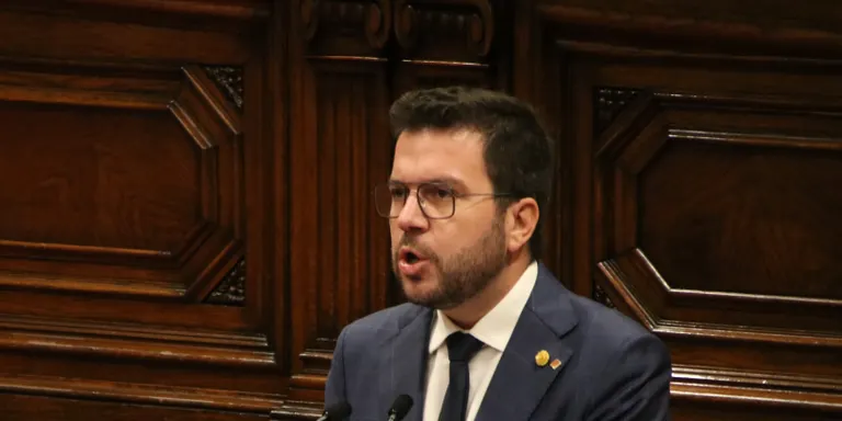 Aragonès convocarà els grups del Parlament per abordar els resultats de PISA i impulsar "canvis valents" en l'educació