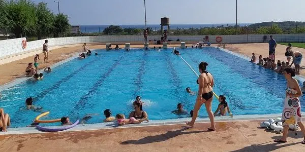 Les filtracions d’aigua de la Piscina Municipal ja estan arreglades de cara a la temporada d’estiu