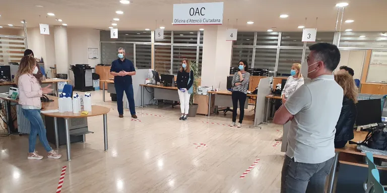 L'Ajuntament reprèn l'atenció al públic i habilita els tràmits electrònics d'empadronament