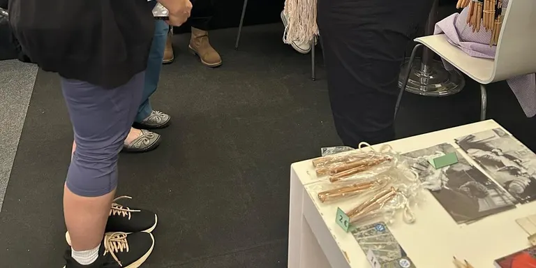 Arenys de Mar capta l'atenció dels primers visitants de la 'Mostra do Encaixe de Camariñas'