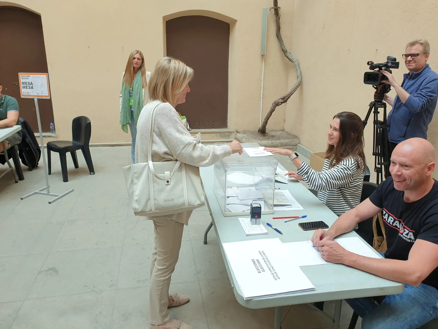 ERC demana fer confiança massivament a les forces democràtiques