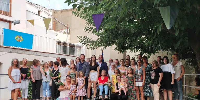 Cambrils reivindica i celebra el nom de la seva patrona amb 24 Camí de totes les edats