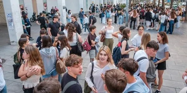 La URV ofereix 58 graus en un context de demanda creixent