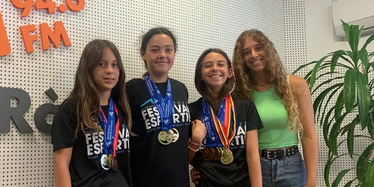 Tres pinedenques aconsegueixen molt bons resultats en natació artística