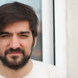 Entrevistes de la Justa del 14/6/2018 — Gerard Vila, santjustenc, guanya el Premi de Poesia «Amadeu Guller»: retorn creatiu i «Pla de Fuga per Castells de Ferro» - episode art