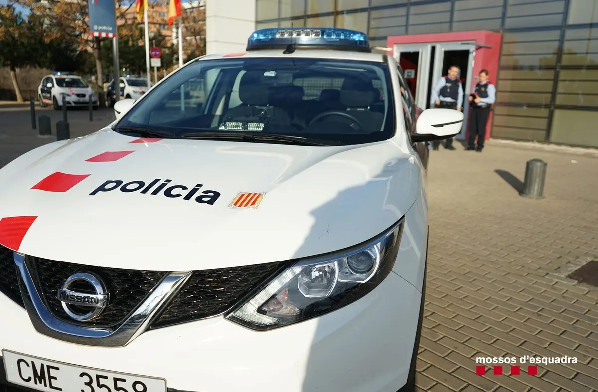Els Mossos detenen tres joves a Cambrils pel robatori a l’interior d’un vehicle