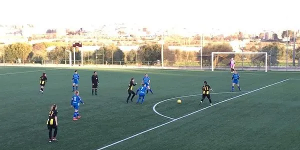 El primer equip femení del CE Altafulla per fi debuta a la lliga davant el Cambrils Unió