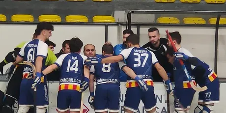 El Cambrils Club Hoquei canvia el xip i aconsegueix una gran victòria contra l’Horta (7-3)