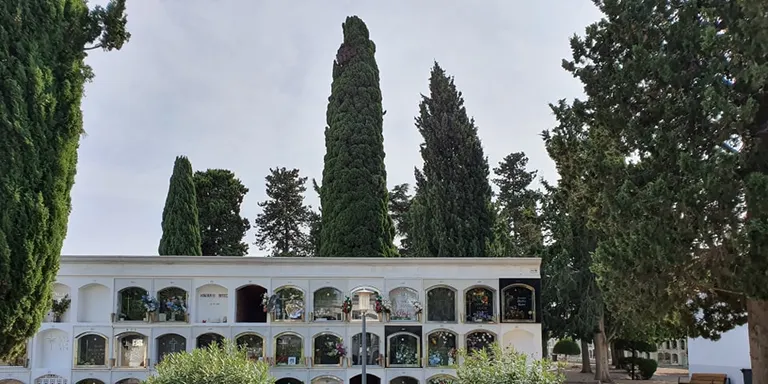 El cementiri continuarà obert fins al pròxim dissabte