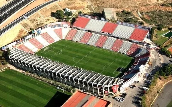 La segona equipació del Nàstic ja és a la venda