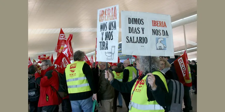 Iberia proposa crear una nova filial per gestionar el handling i desprendre’s de 1.727 treballadors
