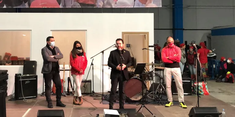 Els 'Maduixots' inauguren el seu nou local en un acte presidit per Pere Aragonès i Xavier Amor