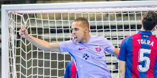 El Barça goleja el Llevant (2-9) i s’asseguren el primer lloc de la Main Round de Champions