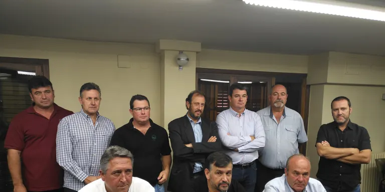 Unió de Pagesos i JARC convoquen tractorades "en defensa de la democràcia i la llibertat"
