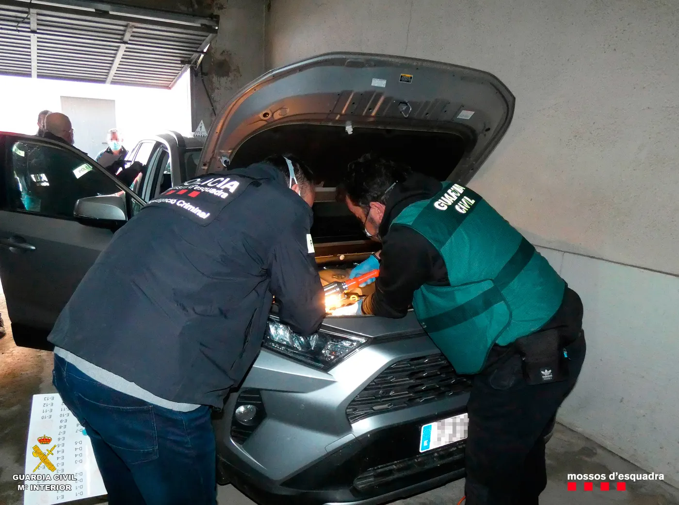 La Policia de Cambrils col·labora en la desarticulació d’un grup dedicat al tràfic il·lícit de vehicles