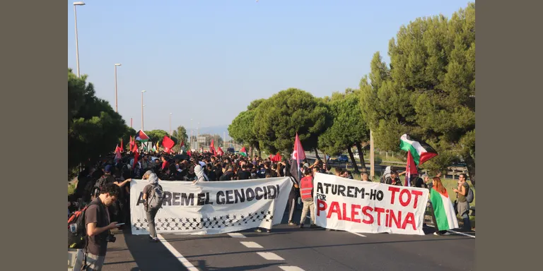 Aixecats els talls a la Ronda Litoral de Barcelona i a l’A-2 per la vaga per Palestina