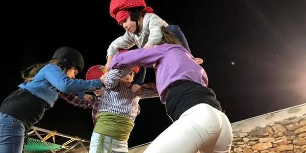 Els Castellers d’Altafulla s’estrenen a Tarragona en el marc del 50è aniversari de l’Agrupament Escolta Alverna