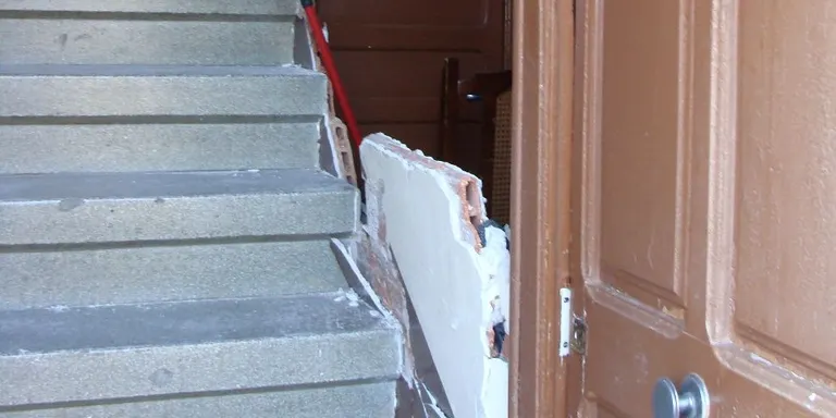Una fuga en el tub de l'estufa de gas butà, possible causa de l'explosió al Poble Sec