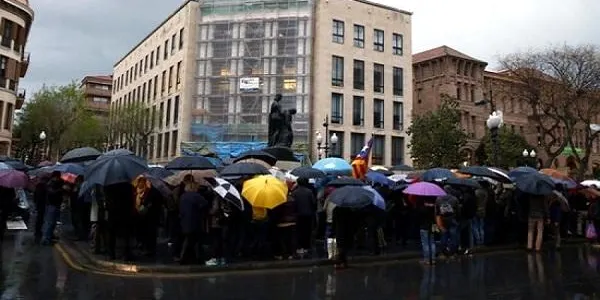 Més de 200 persones es concentren a Tarragona en defensa dels CDR
