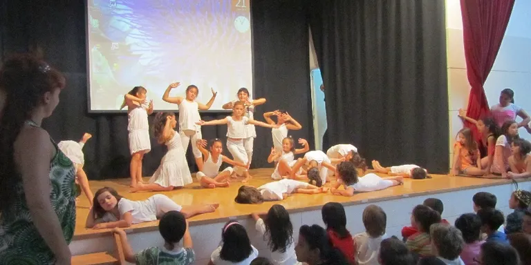 Actes de final de curs a l'Escola Pau Claris i a l'Escola Municipal de Dansa