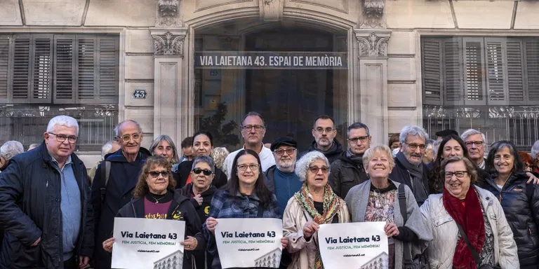 Organitzen una sortida en autocar des de Cambrils per donar suport als concentrats de la Via Laietana