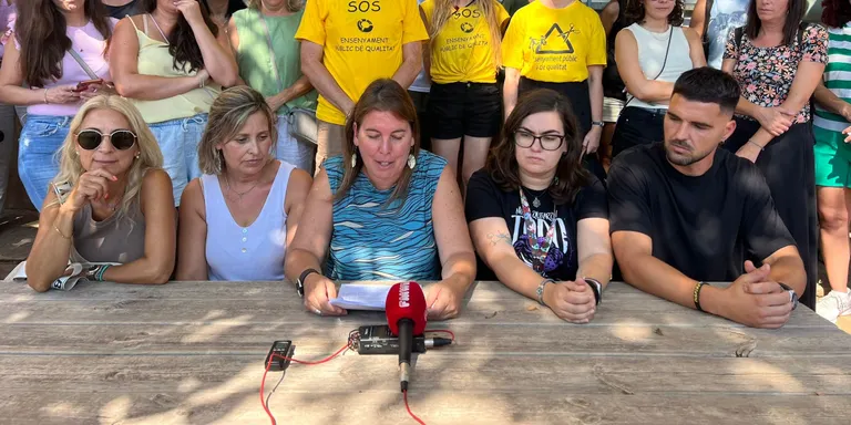 Educació proposa fusionar les escoles públiques Escursell i Anselm Clavé de Ripollet per la davallada demogràfica