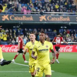 Danjuma marca un doblet contra el Valencia
