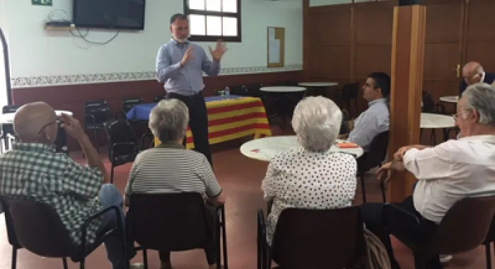 Alex Acero demana 'no enganyar' la gent gran amb promeses estrambòtiques