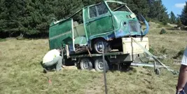 Retirats nou vehicles abandonats al Parc Natural de l'Alt Pirineu
