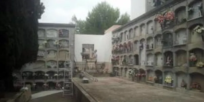 Comencen les obres per suprimir barreres arquitectòniques al cementiri