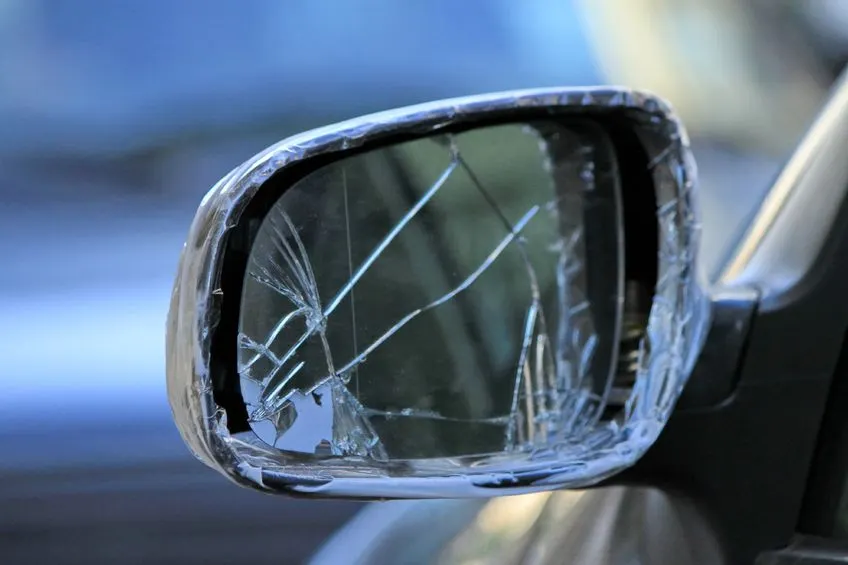 Una cinquantena de cotxes afectats per vandalisme al Veral de l’Ocata