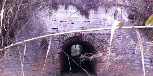 L'Ajuntament d'Altafulla demana a ADIF que ampliï la canalització de la rasa al seu pas sota la via del tren