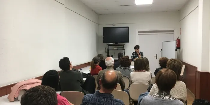 La periodista Elisenda Rovira considera que els mitjans espanyols generalistes són un aparell més de l’arquitectura de l’Estat