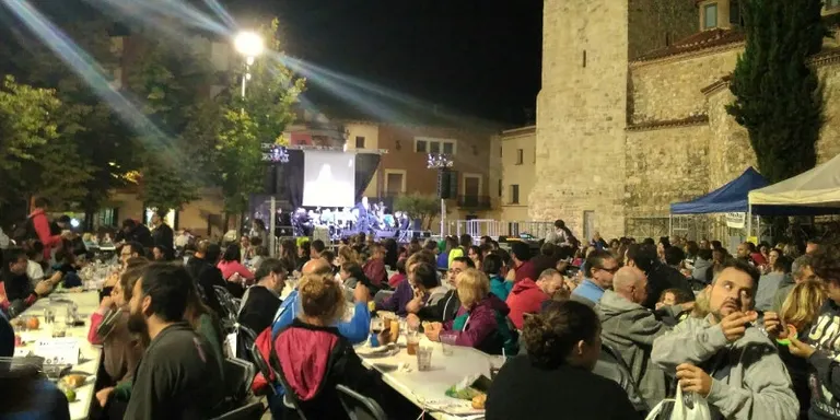La 10ena Caminada Nocturna aplega més rubinencs que mai