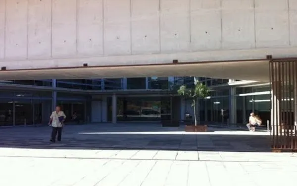 La Policia Local de Torredembarra deté una veïna que es trobava sota ordre judicial de crida, recerca, i detenció