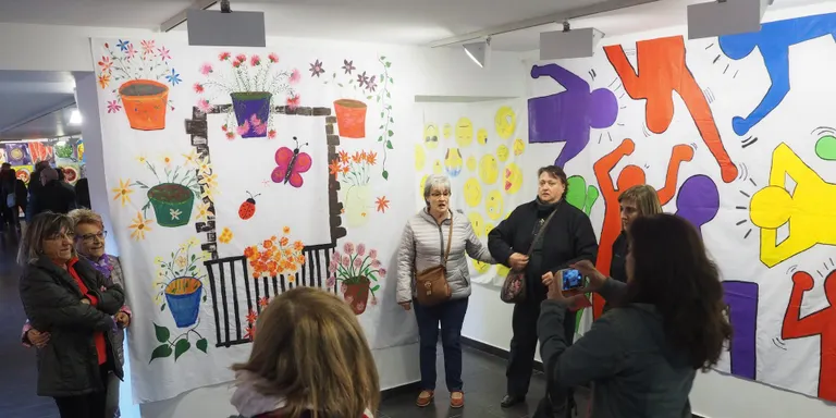 La sala d'exposicions 'la Cuina' de la Seu inaugura la sisena edició del mural de pintura col·lectiva