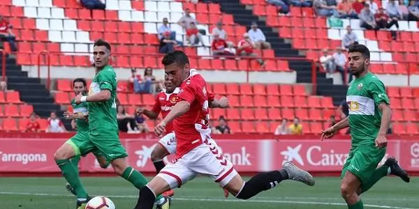 El Nàstic salva un punt sobre la botzina després d’igualar un 0 a 3 a l’Elche