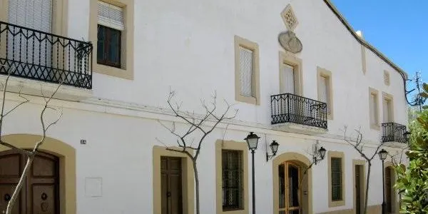 El subdelegat pregunta a sis ajuntaments del Baix Gaià si acompleixen la llei que regula l’ús de la bandera espanyola