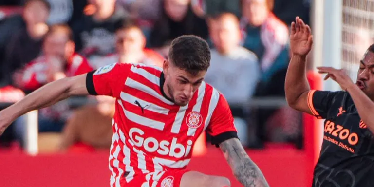 Duel directe del Girona FC davant el Càdis (21h)