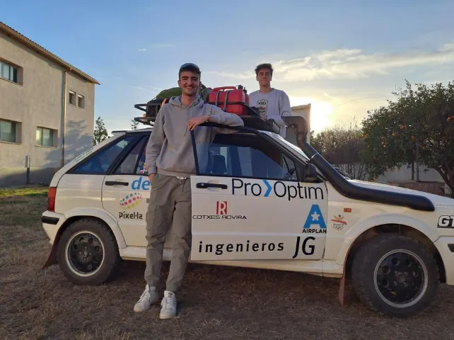 El calderí Roger Ferrer Xalabarder participa en el ral·li solidari «UniRaid»