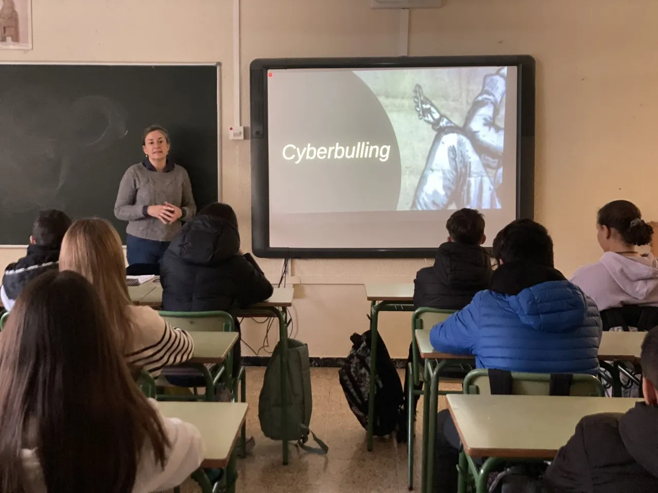El Col·legi Vidal i Barraquer de Cambrils impulsa una jornada de prevenció contra el ciberbullying