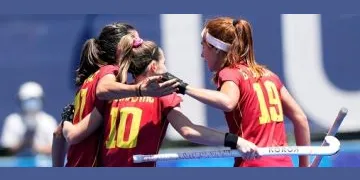 Les Red Sticks guanyen Nova Zelanda (2-1) i tornen a optar als quarts