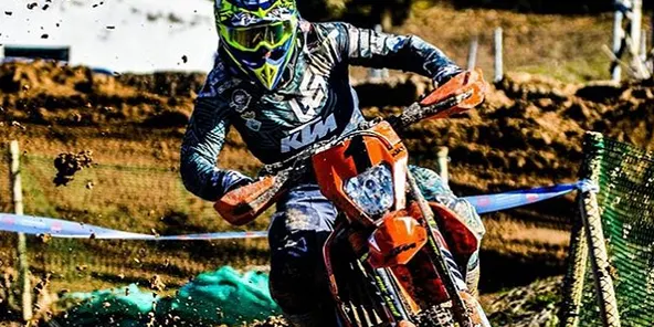 Una caiguda impedeix a Jaume Betriu acabar els Sis Dies d'Enduro