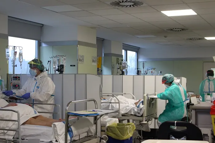 Es detecten a l'Hospital de Calella 17 nous casos assimptomàtics de Covid-19 a la unitat de Mitja Estada