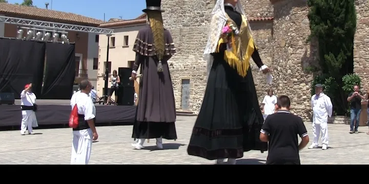 Calorosa ballada dels Gegants per Sant Pere
