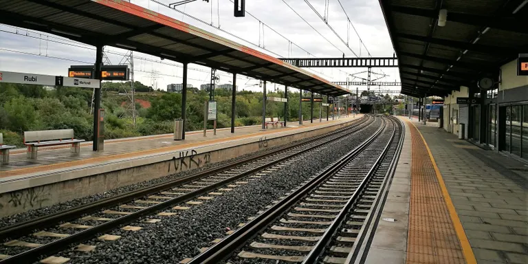 L'R8 ofereix servei per tren en tot el seu recorregut després del caos d'aquest dimecres al matí
