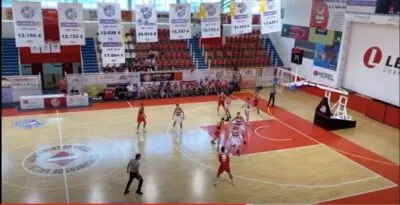 El CB Valls passa per sobre del Girona B abans del derbi definitori (105-65)