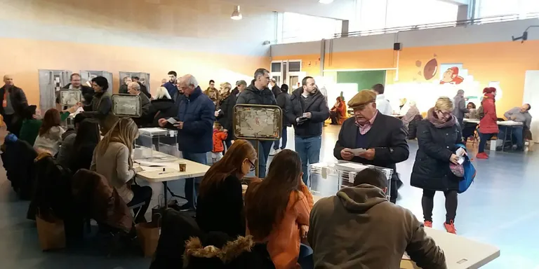 A la 1 del migdia han votat a Pineda el 36,17% dels electors