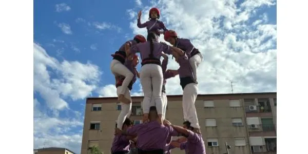 Els Castellers d’Altafulla aixequen tres castells de 6 a Sant Pere i Sant Pau